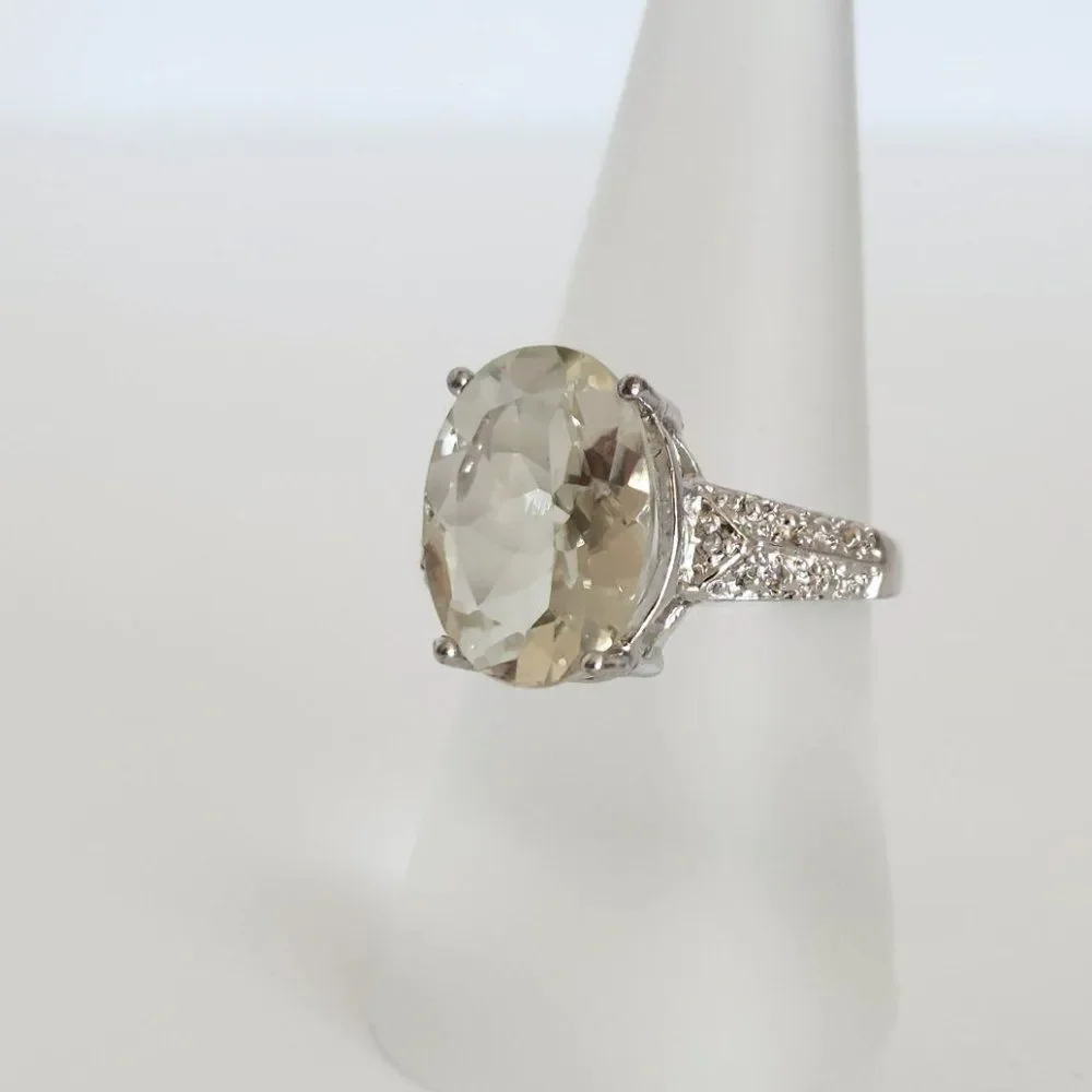 Green Amethyst 5.2 Carats Ring Size 7-1/4
